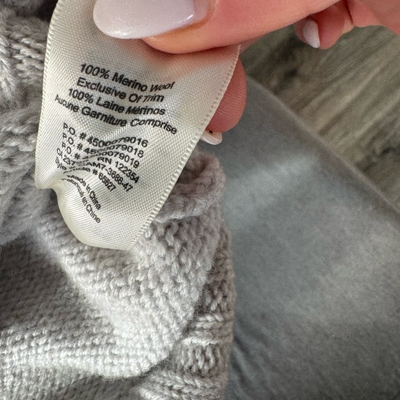 ARITZIA WILFRED HEINAN SWEATER 100% MERINO WOOL - Picture 5 of 5